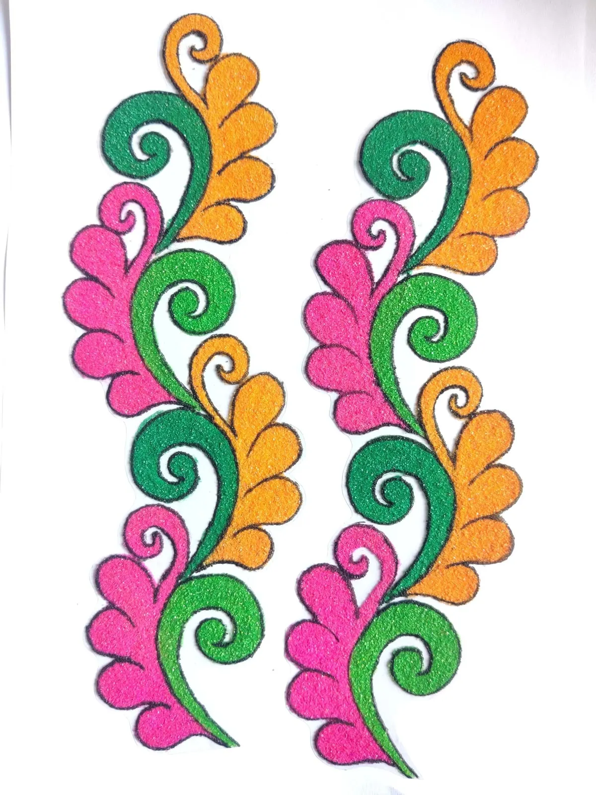 Feather Scroll Border