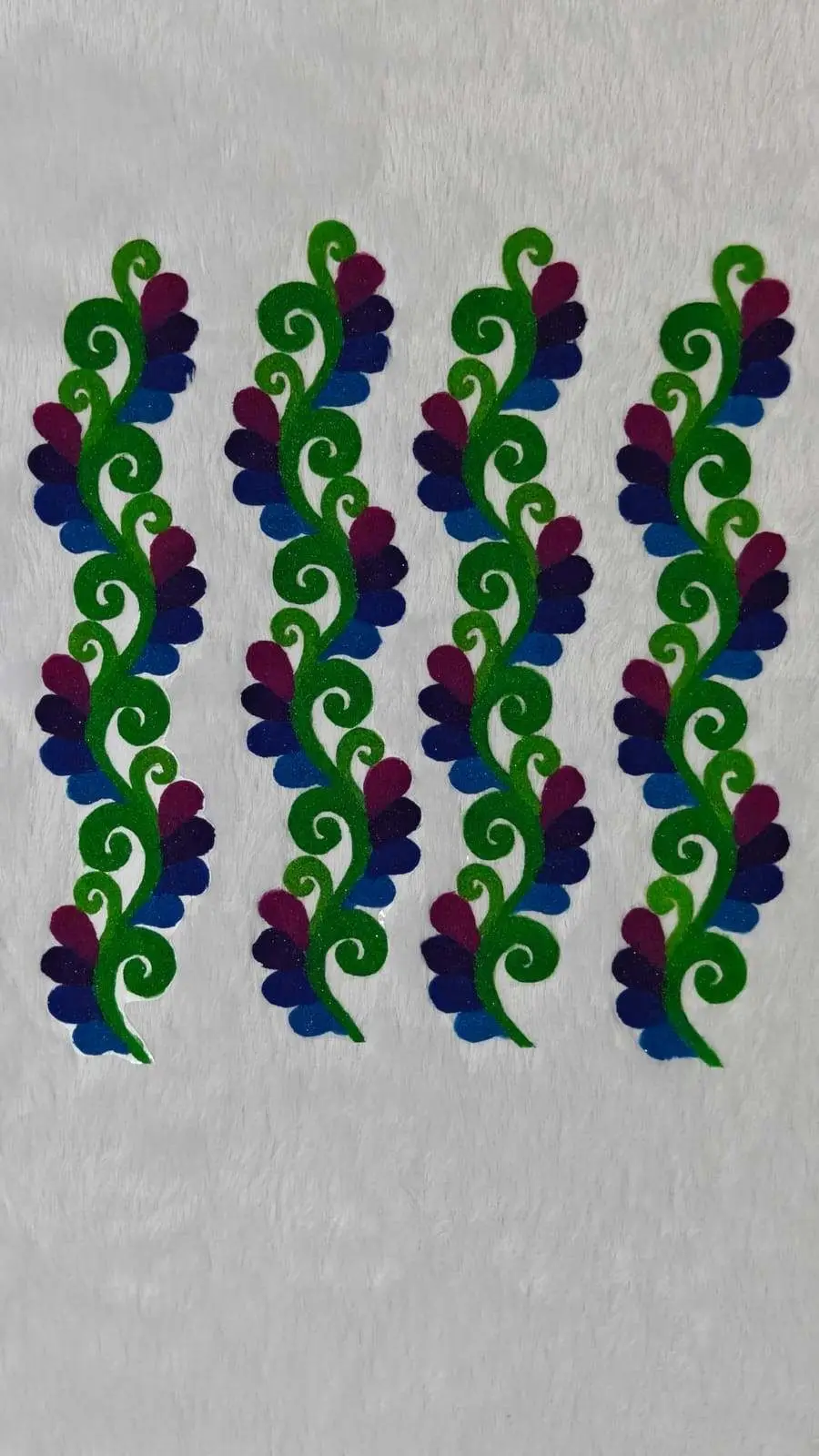 Feather Scroll Border