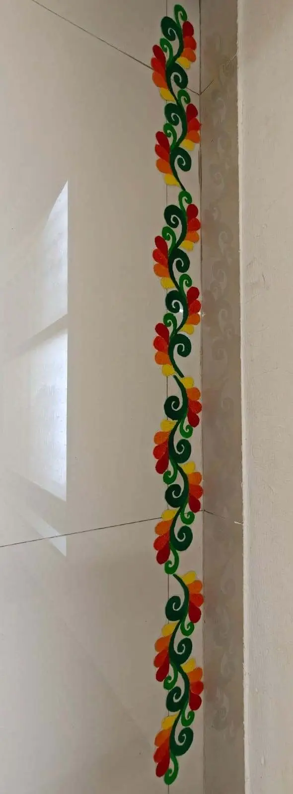 Feather Scroll Border Vertical Wall