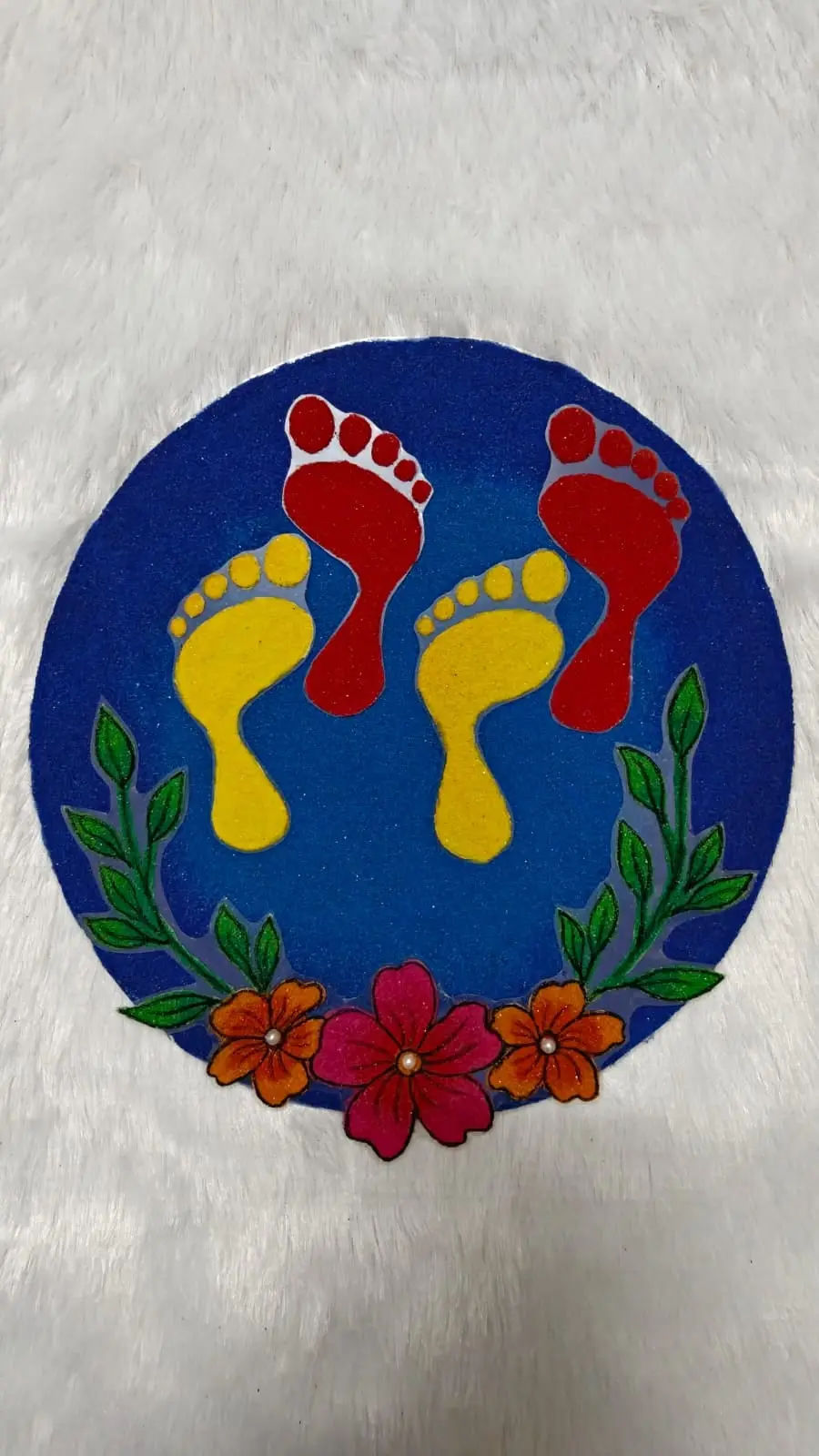 Footprints Circle Flower Garland
