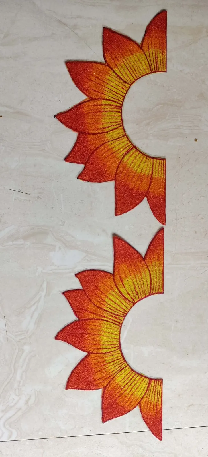 Sunburst Petal Border